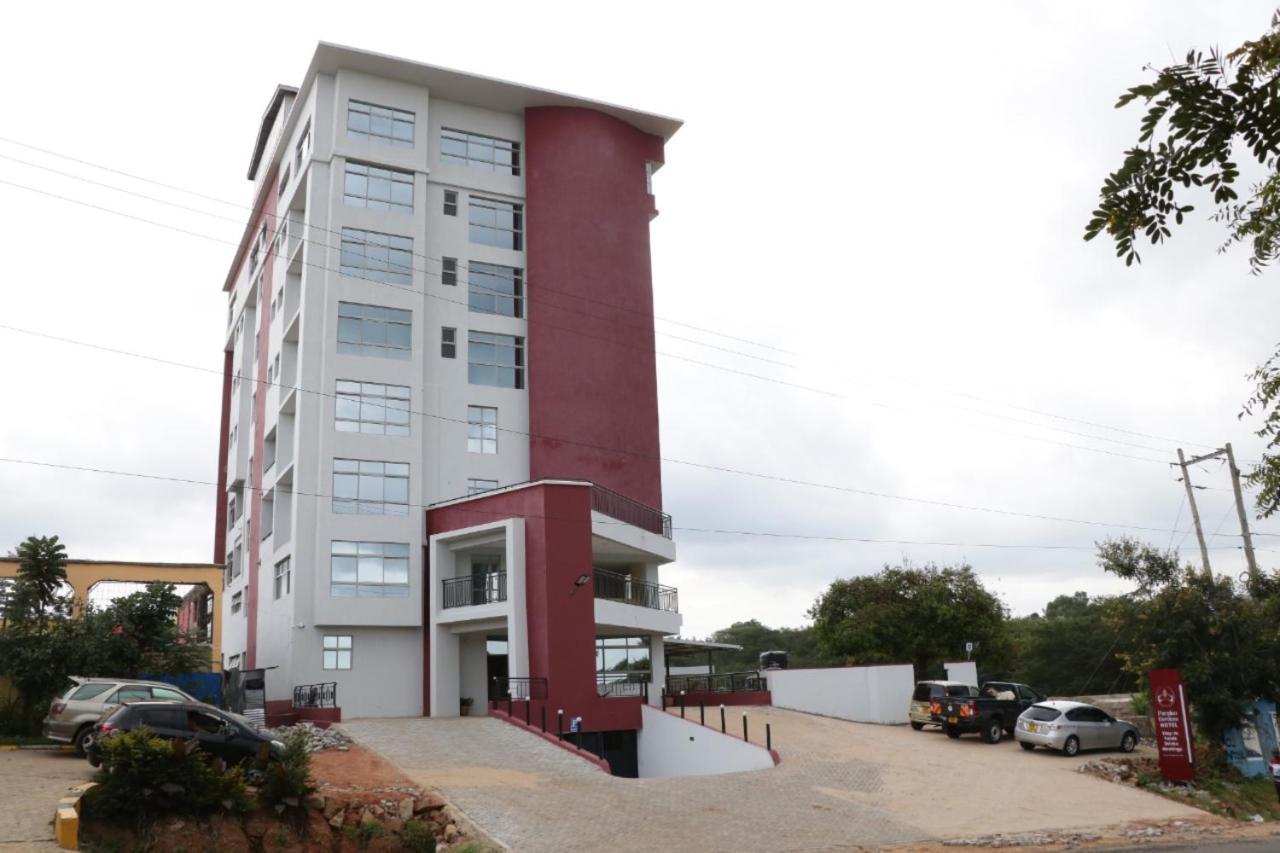 Paraiso Gardens Hotel Wote Ngoại thất bức ảnh